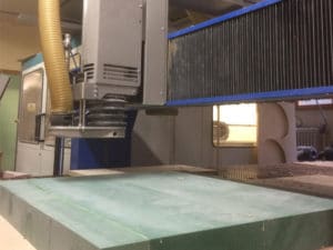 machine CNC pour fabrication de plaques modèles